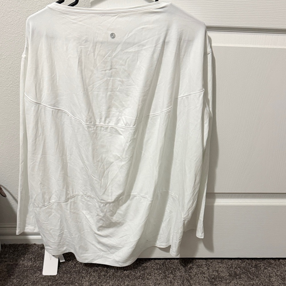 CRZ YOGA Women's Long Sleeve White Tee - Picture 6 of 7